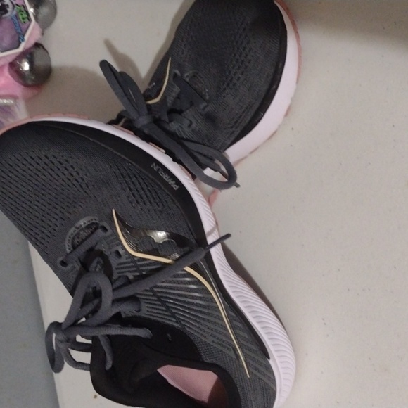 Saucony Guide 14 PowerRun Charcoal Rose Sneakers Woman’s 7 fromfit walking runni - Picture 16 of 16